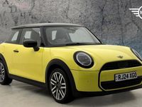 Used Mini Cooper Hatch 154 HP (113 kW) 2024 Yellow Hatchback