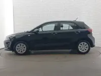 Używany Kia Rio 83 KM (61 kW) 2020 Czarny Hatchback