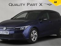 Second-hand VW Golf VIII Life 110 CP (80 kW) 2023 Albastru Hatchback