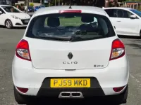 Used Renault Clio Dynamique 2009 White Hatchback