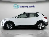Usado Kia Stonic 99 CV (72 kW) 2021 Blanco SUV
