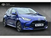 Used Toyota Yaris Design 114 HP (83 kW) 2024 Blue Hatchback