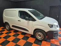 Used Peugeot Partner Premium 100 HP (73 kW) 2024 White MPV