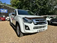 Used Isuzu D-Max 160 HP (117 kW) 2017 White Pickup