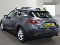 Usado Mazda 3 165 HP (121 kW) 2015 Cinzento Citadino