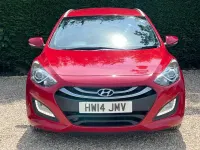 Used Hyundai i30 Style 128 HP (94 kW) 2014 Red Estate
