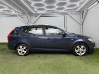 Używany Kia Ceed 2012 Niebieski Hatchback