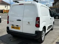 Used Peugeot Partner 131 HP (96 kW) 2021 White MPV
