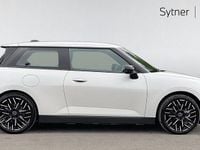 Used Mini Cooper SE Hatch 158 kW (215 HP) 2024 White Hatchback