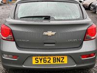 Begagnad Chevrolet Cruze LT 124 HK (91 kW) 2012 Grå Halvkombi