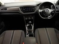 Used VW T-Roc SE 150 HP (110 kW) 2019 White SUV