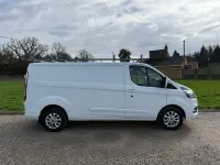 Used Ford Transit Custom Limited 130 HP (95 kW) 2021 White Van