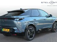 Second-hand Peugeot e-3008 GT 152 kW (207 CP) 2025 Albastru SUV