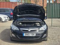 Used Vauxhall Astra Excite 2011 Black Hatchback