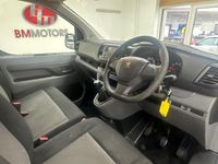 Used Peugeot Expert S 2017 White Van