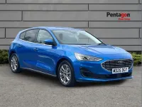Used Ford Focus Titanium 123 HP (90 kW) 2025 Blue Hatchback