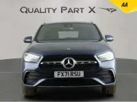 Usado Mercedes GLA250 Exclusive 2021 Azul SUV