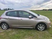 Used Peugeot 208 Active 68 HP (50 kW) 2014 Pink Hatchback