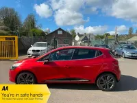 Used Renault Clio IV Dynamique 90 HP (66 kW) 2015 Red Hatchback
