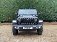 Usado Jeep Wrangler Sahara 272 HP (200 kW) 2019 Preto SUV