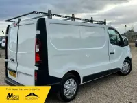 Used Renault Trafic Business 2017 White MPV