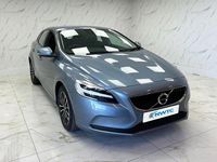 Used Volvo V40 Momentum 122 HP (89 kW) 2018 Blue Hatchback