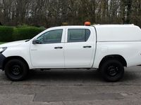 Used Toyota HiLux Active 150 HP (110 kW) 2020 White Pickup