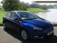Gebraucht Ford Focus Titanium 125 PS (91 kW) 2018 Blau Kleinwagen