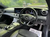 Używany Mercedes E350 AMG line 2016 Czarny Sedan/Limuzyna