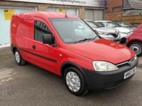 Second-hand Vauxhall Combo 75 CP (55 kW) 2011 Roșu Monovolum