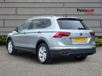 Usado VW Tiguan Life 147 HP (108 kW) 2023 Prateado SUV