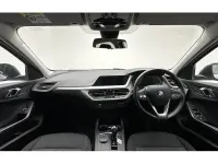 Begagnad BMW 118 Comfort Edition 2020 Silver Halvkombi