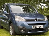 Used Citroën Berlingo Feel 100 HP (73 kW) 2018 Blue MPV