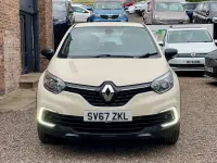 Used Renault Captur Dynamique 90 HP (66 kW) 2017 Cream SUV