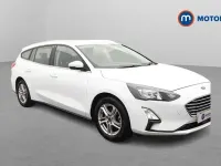 Begagnad Ford Focus Zetec 125 HK (91 kW) 2021 Vit Kombi