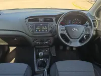 Used Hyundai i20 SE 84 HP (61 kW) 2019 Blue Hatchback