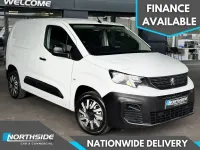Second-hand Peugeot Partner Premium 2023 Alb Monovolum
