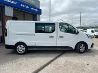 Used Renault Trafic 2023 Glacier white MPV