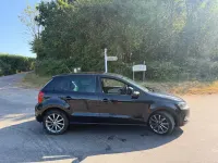 Used VW Polo Design 90 HP (66 kW) 2015 Black Hatchback