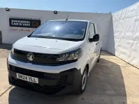 Used Vauxhall Vivaro 145 HP (106 kW) 2024 White MPV