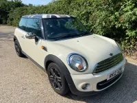 Used Mini Cooper D Hatch 2012 White Hatchback