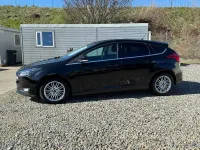Usado Ford Focus Zetec 125 CV (91 kW) 2017 Negro Utilitario