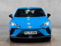 Begagnad MG MG4 EV SE 319 kW (435 HK) 2023 Blå Halvkombi