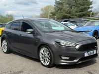 Used Ford Focus ST-Line 125 HP (91 kW) 2017 Grey Hatchback