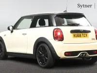 Used Mini Cooper S Hatch 189 HP (139 kW) 2018 White Hatchback