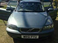 used Volvo V70 2.4