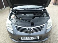 used Toyota Avensis 2.0 D-4D TR 5dr