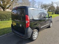 Used Vauxhall Combo 105 HP (77 kW) 2015 Black MPV