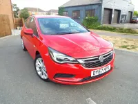 Used Vauxhall Astra Design Edition 105 HP (77 kW) 2017 Red Hatchback