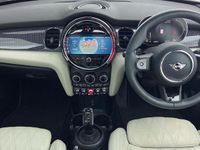 Usado Mini Cooper S Exclusive 178 HP (130 kW) 2023 Branco Citadino